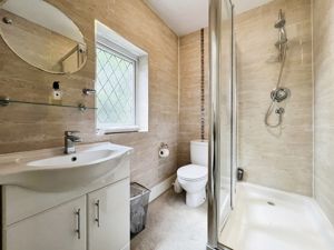 En-suite- click for photo gallery